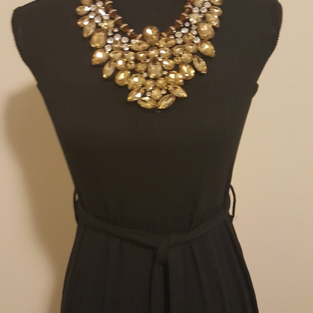 Stylish Strapless Jumpsuit With Belt (Black)